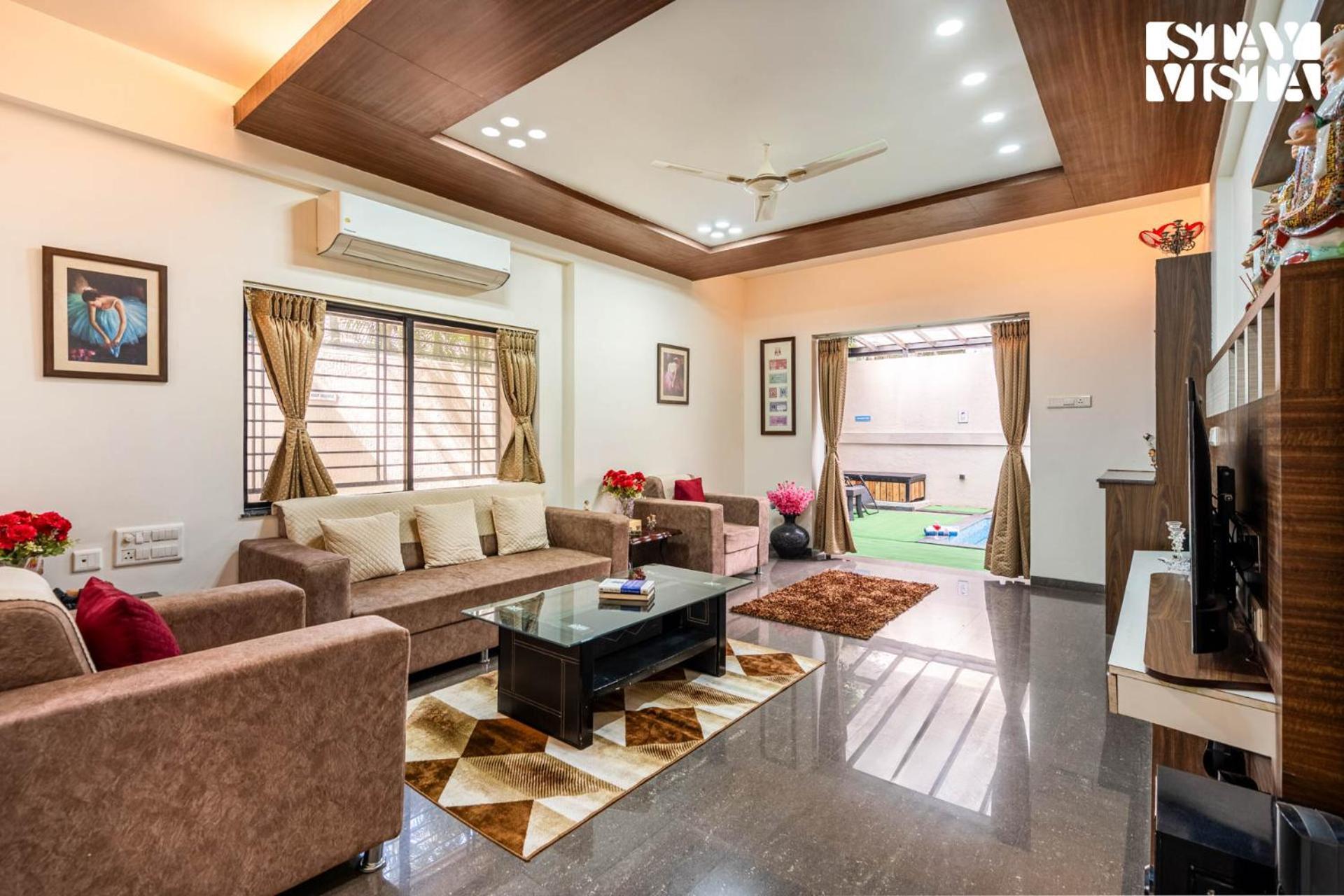 Serenity Meadows With Pool By Veo - Part Of Stayvista ناسيك المظهر الخارجي الصورة